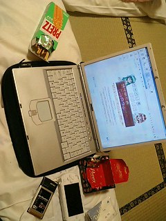 �������݁�